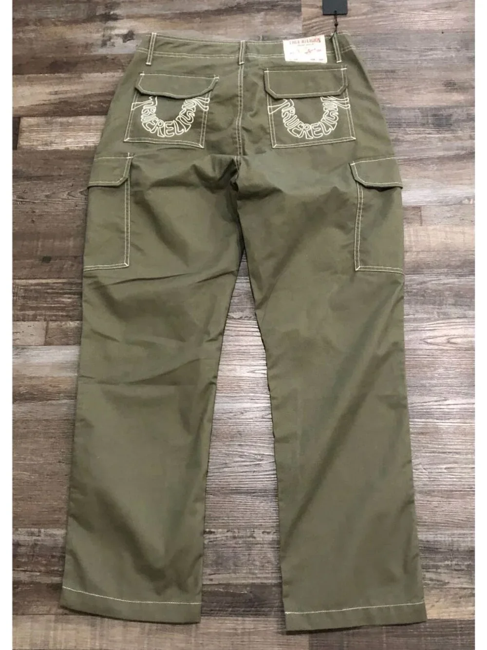 True Religion Mens Size 34x32 Green Stitch Cargo Jeans New with $169 Tags